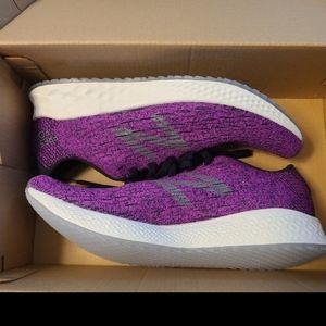 New Balance Zante pursuit stretch fit upper size 8